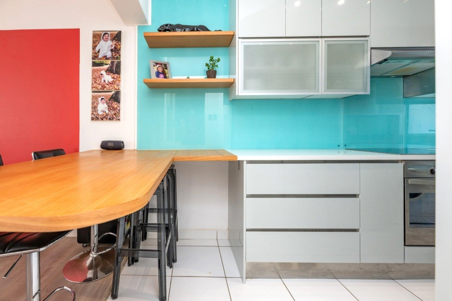 2 Bedroom Property for Sale in Sea Point Western Cape